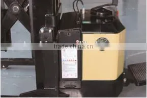 Good Quality 1.5 Ton Reach Electric Stacker Forklift thumbnail-5