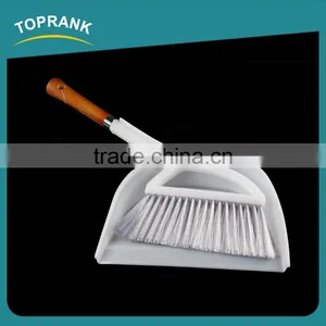 Wholesale Household Wooden Handle Bed Sofa Tabel Dusting Cleaning Brush Sweeping Soft Plastic Mini Broom Brush thumbnail-1