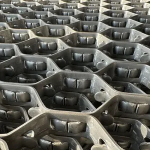 Manufacturer's Cost-Effective Low Carbon Steel Hexsteel Plain Weave Turtle Wire Mesh for Hot Floors Cut Weld for Foundry thumbnail-4