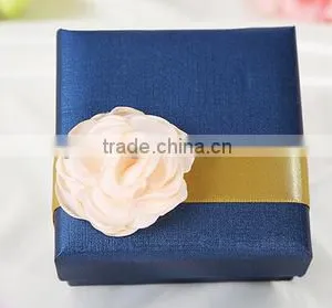 Custom New Design Portable Paper Food Packaging Box / Gift Box / Gift Paper Box thumbnail-6