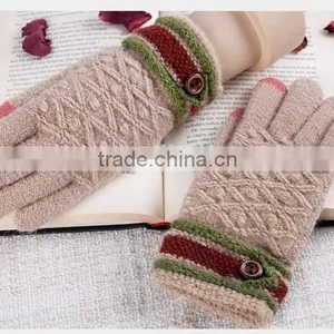 Hot Sale For Christmas Unisex Touch Screen Gloves For Couples 2 Fingertips With Conductive Fiber thumbnail-2