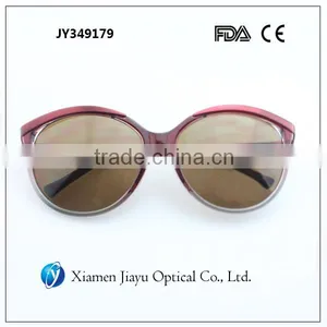Red Top Quality Plastic Polarized Sunglasses for Ladies thumbnail-2