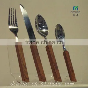 the Second Processing of PMMA(acrylic) Plate for the Showing Shelf of Tableware thumbnail-2