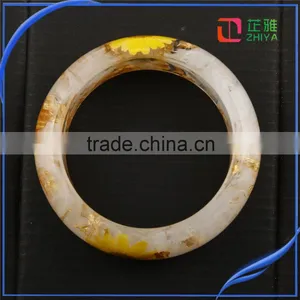 ZHIYA 2016 Series Fashion Clear Resin Bangle Cloud Effect With Real Dried Yellow Chrysanthemum Flowers Gold Foil thumbnail-3