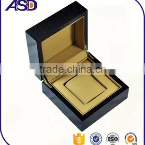 Custom Logo Printed Gray Plaid Top Quality Wood & PU Watch Box thumbnail-2