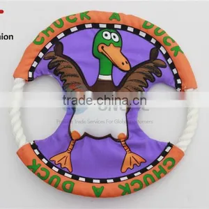 No.1 Yiwu Exporting Commission Agent Wanted Cartoon Flying Disc Shaped Canvas Pet Toy For Cat thumbnail-3