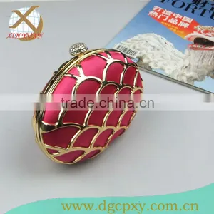 Elegant Red Stain Metal Clutch Bag Minaudiere Clutch Bag Handbags Evening Bags thumbnail-1