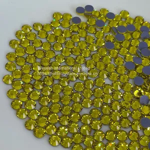 Factory Direct Sale of Hot Fix Crystal Rhinestones Bulk in Flat Back thumbnail-1