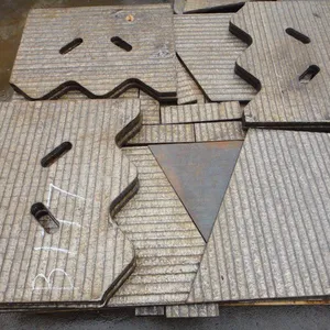 High Chromium Carbide Overlay Wear Plate Bimetal for Liner Chutes Excavator and Earthmoving thumbnail-5