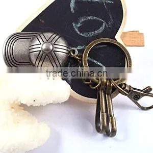 Custom Metal Creative Christmas Gift Man Keychain Promotional thumbnail-4