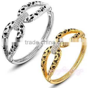 Enamel Metal Copper Magnetic Infinity Bracelet thumbnail-1