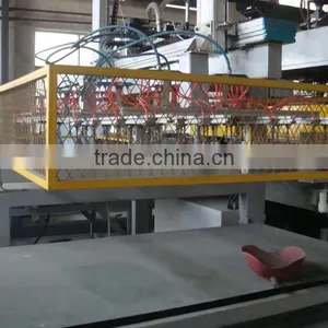 Double Worktables PS Fully Automatic Vacuum Forming Machine thumbnail-3
