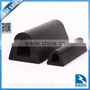 Factory Price Cylindrical Rubber Fender thumbnail-4