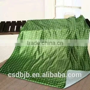 Hot Sell Four Colours Throw Microfiber Fleece Sherpa Blanket thumbnail-3