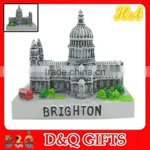 Brighton Royal Pavilion Polyresin Figures thumbnail-1