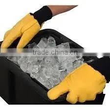 Freezer Gloves thumbnail-1