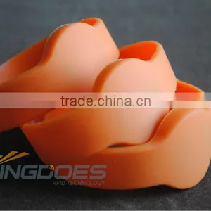 Waterproof RFID Silicone Wristband thumbnail-2