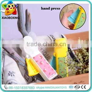 Hot-selling Raw Material Micro Hanging Fan Toys for Promotion thumbnail-4