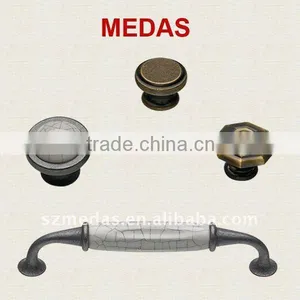 Classic Furntiure Handle thumbnail-1