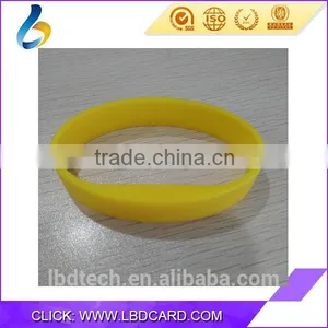 Competitive Price T5577 Silicone Wristbands 125KHz thumbnail-1