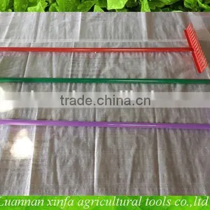 Different Colour of Garden Rake With Steel Handle thumbnail-3