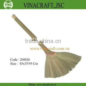 Vietnamese Grass Broom With Colorful Handle thumbnail-5