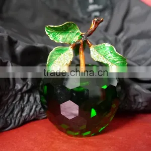 Cheap Crystal Apple With Green Leaf,Red Crystal Apple for Wedding Souvenir or Gift thumbnail-3