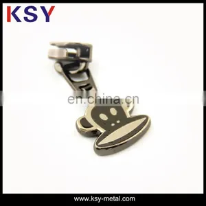 New Fashionable Design Metal Zipper Puller for Wholesale thumbnail-3
