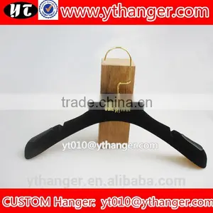 YY0529 Best Quality Black Velvet Notches Wedding Dress Hanger Velvet Coat Hanger thumbnail-1
