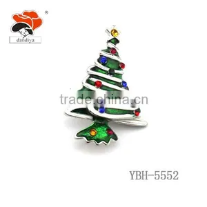 Christmas Rhinestone Tree Brooch in Bulk , Alloy Brooch for Gifts thumbnail-1