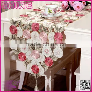 40*210cm Pastoralism Sweet Flowers Customized Polyester Table Runners thumbnail-1