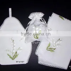 Rich Export Experience Embroidered Tissue Holder thumbnail-1