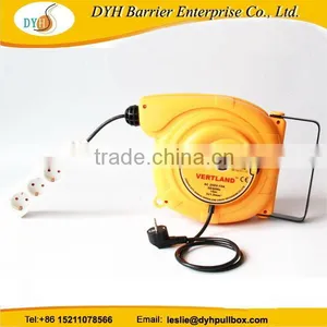 China Innovative 15M Take-up Cable Reel With Handlamp thumbnail-2