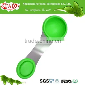 FDA Grade Silicone Baby Feeding Spoon With Green Color thumbnail-1