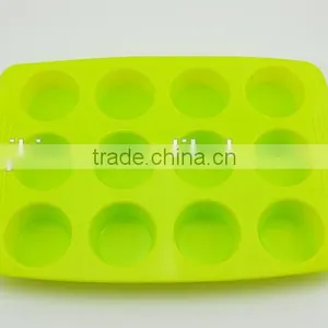 12 in 1 Silicone Baking Cake Moulds thumbnail-3