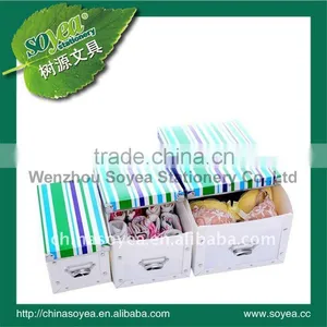 Plastic Display thumbnail-1