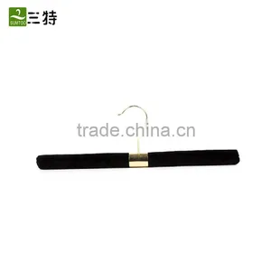 2 Colors Straight White Black Sponge Inside Exuisite Stainless Steel Coat Hanger thumbnail-4