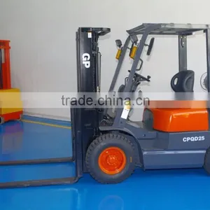 Gasoline and LPG Forklift thumbnail-1