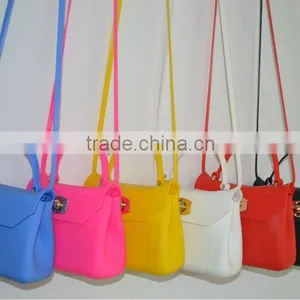 2013 New Silicone Cosmetic Bag thumbnail-6