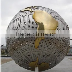 Garden Global Sculpture thumbnail-1