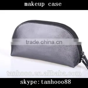 Fashion Style Black Shell Shape Leather Makeup Bags Cases thumbnail-2