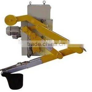 Automatic Ladle Fluid Feeding Machine for Die Casting Machine thumbnail-1