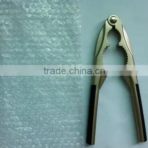 High Quality Metal Nutcracker Manufacuter thumbnail-2