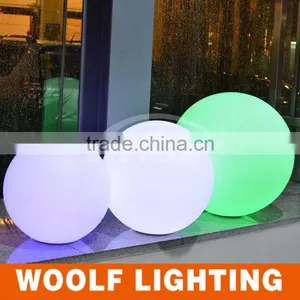 Wonderful Glowing Outdoor Swimming Pool and Garden Used Rechargeable Colouful Waterproof LED Light Up Ball thumbnail-5