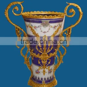 Lovely Cherubim Flower Pot, Hand Painting Ceramic Gold Flower Bowl With Elegant Flowers Mounted thumbnail-4