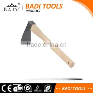 High Quality Wood Handle Garden Back Hoe for Digging thumbnail-1
