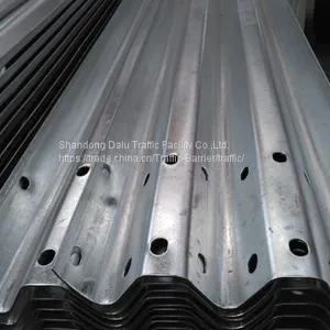 Steel Thrie-Beam Guardrail (Highway Guardrail Barrier) thumbnail-3