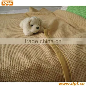Soft 100% Polyester Hotel Blanket thumbnail-1