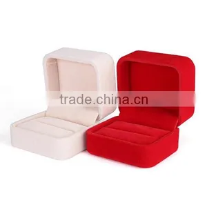 High Quality Double Ring Velvet Box thumbnail-3