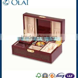 Elegant Red Perfume Wood Bottle Box With PU Leather Quality Choice thumbnail-1